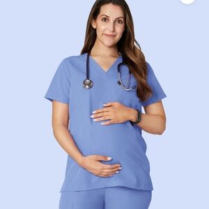 Mandala One Pocket Scrub Top Maternity Size XL! NWT!